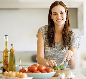CARA DAN TIPS MENJADI ISTRI YANG BAIK - Tips Pernikahan 